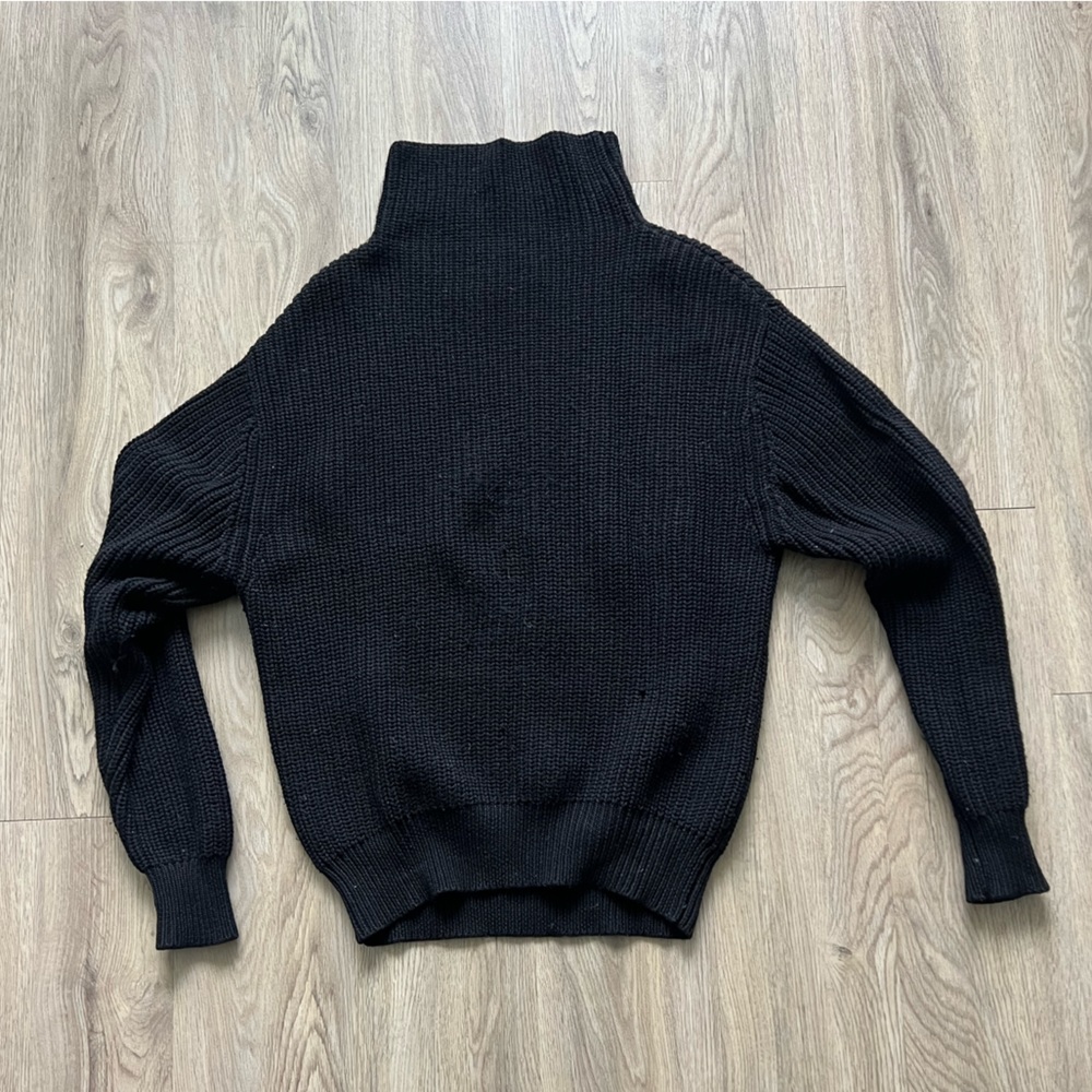 Aritzia Wilfred turtleneck sweater